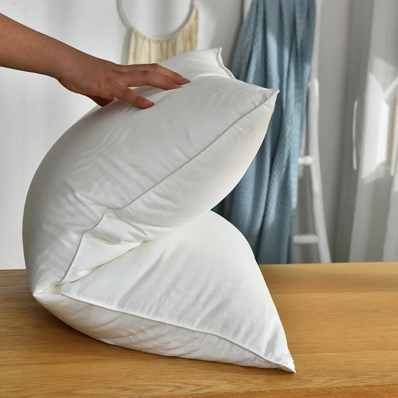 Подушки VESCOVO из шелка тутового дерева